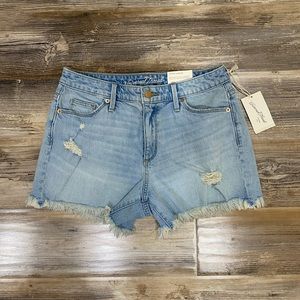 Universal Thread Shorts